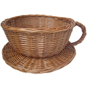 Wicker Tea Cup and Saucer Novelty Gift Basket - 20cmx10cm high - Mid Brown