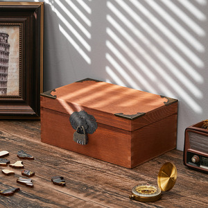 Lockable Pine Storage Box with Reinforced Edges - Image 4