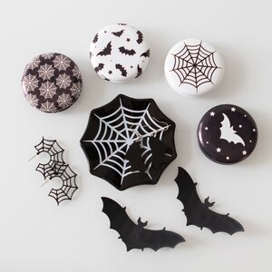 Spiderweb Trinket Dish - Black - Image 4